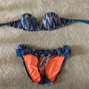 Blue & orange strapless bikini, top: XS, bottom: S